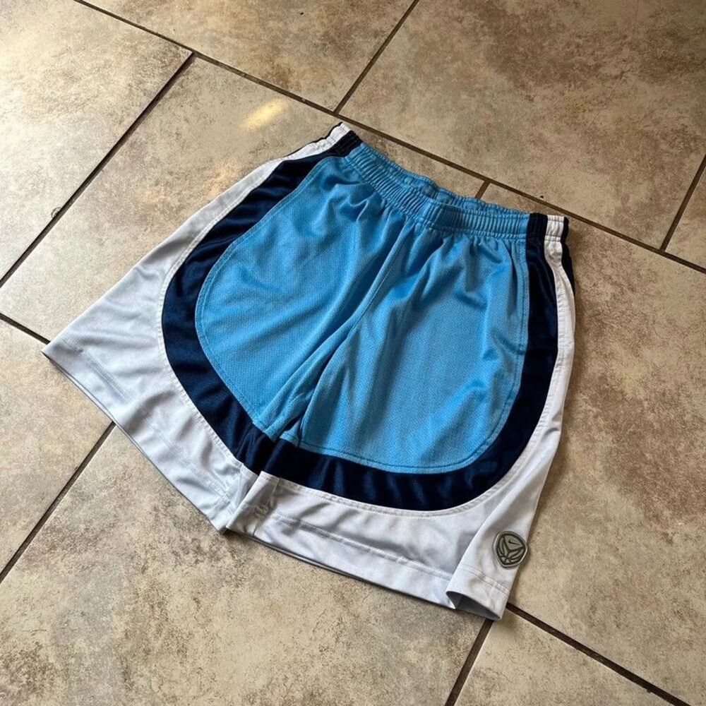 Nike Youth Boys Dri-FIT Colorblock Basketball Shorts Sky Blue Navy XL 18-20